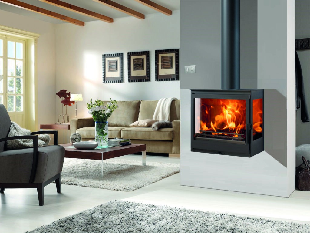 ESTUFA DE LEÑA CLÁSICA SUSPENDIDA MODELO ONIX WALL DE PANADERO